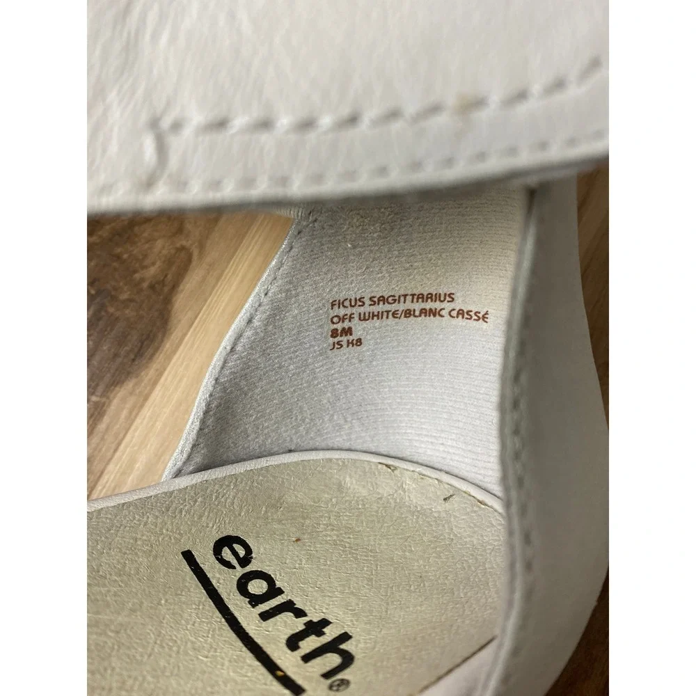 Earth Ficus Sagittarius Off White Ankle Strap Wedge Sandals Womens 8M
